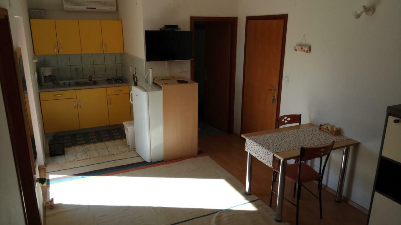 Apartments Stivic Pinezići Exterior foto