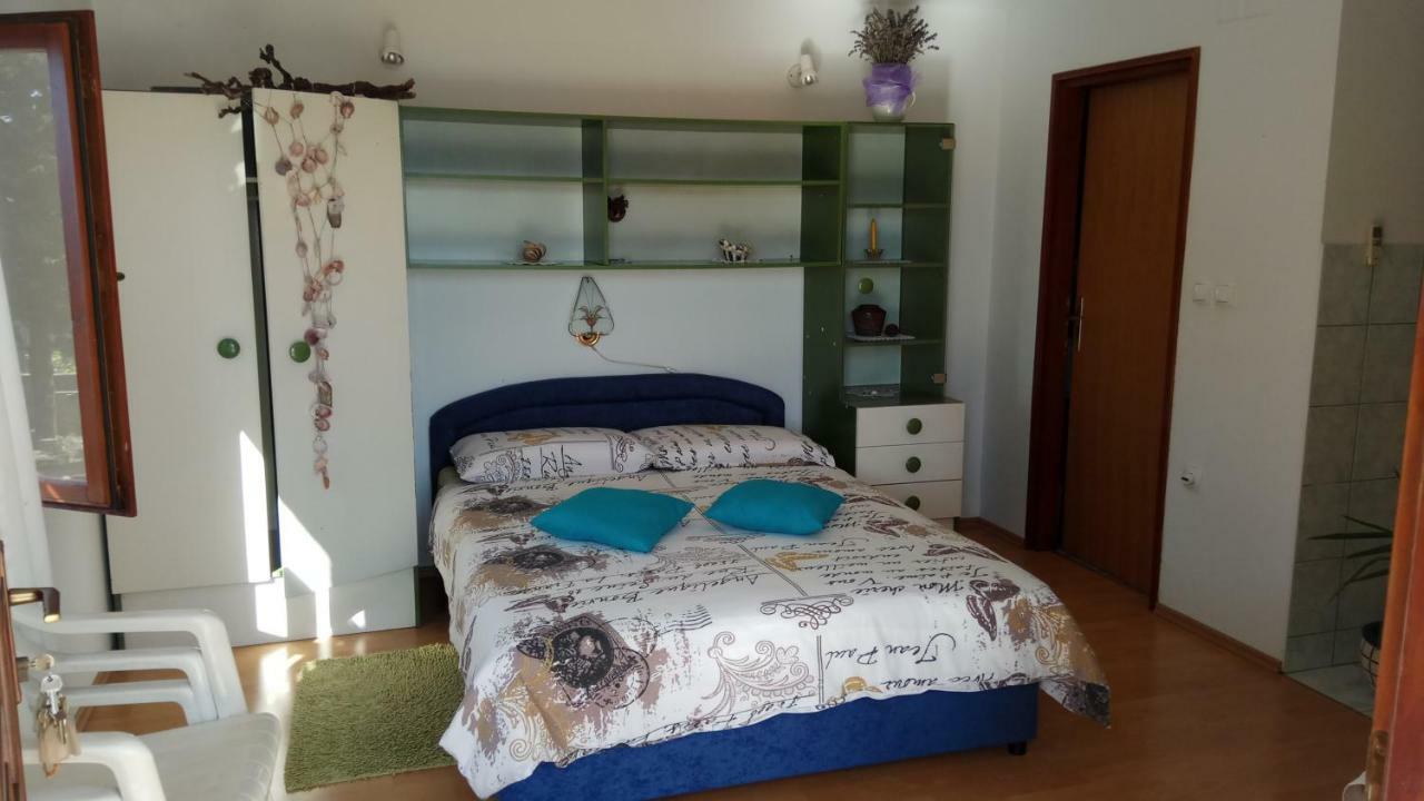 Apartments Stivic Pinezići Exterior foto